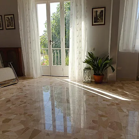 Guest house Vivi Con 