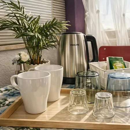 Pensjonat Azzurra Con Veranda Privata - Madame Fannj